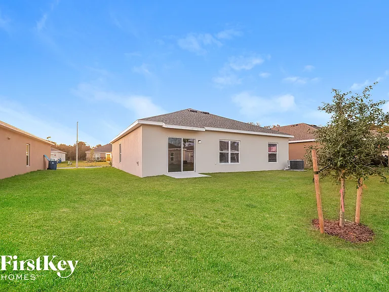 845 Avenal Ln — Photo 14