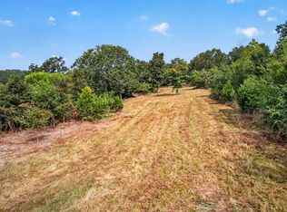 Madison St #7855, Huntsville, AR 72740