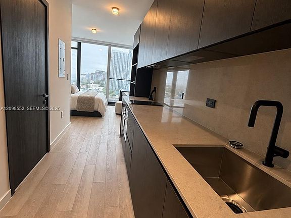 5th image of 20 NE 11th St Unit 1503A