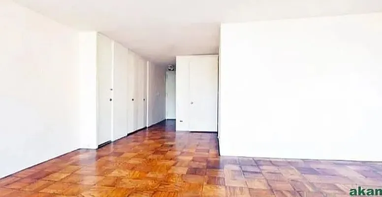 Rented by Akam Sales and Brokerage | media 23