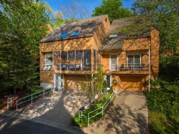 107 Glenthistle Rd, Madison, WI 53705