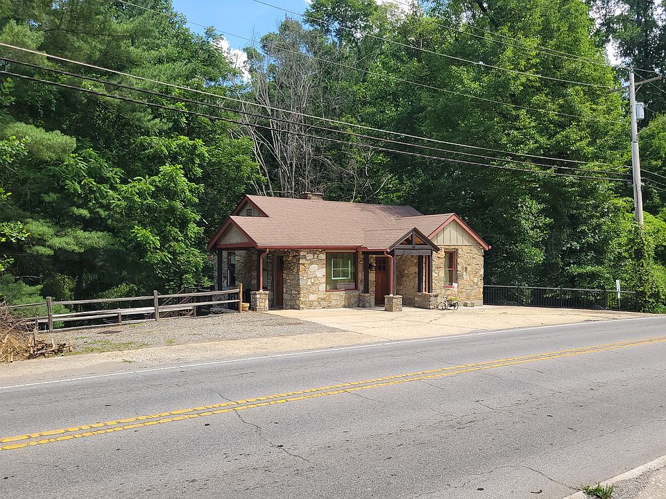 1st image of 809 S Main St