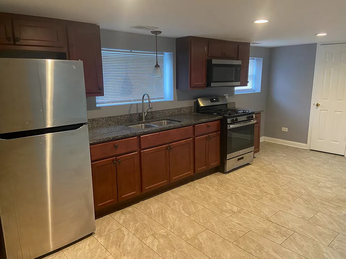 Building Photo - 908 S Keeler Ave #1