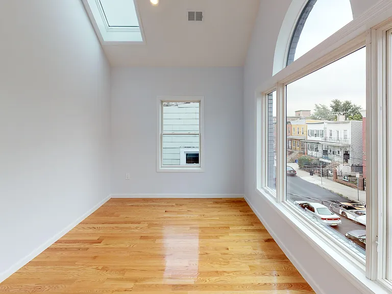 336 Forrest St #2 — Photo 37