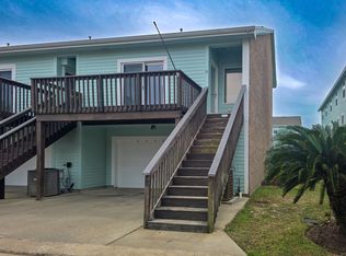 3100 75th St APT 11, Galveston, TX 77551
