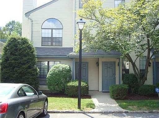 Condo Exterior(1st floor)