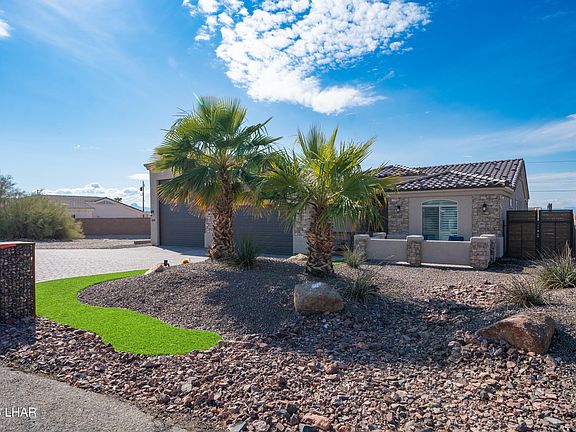 2nd image of 2524 Tanglewood Dr