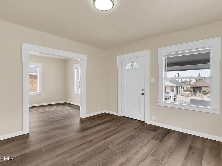 2721 Sacramento Ave — Photo 4