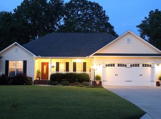 1366 Maple Ln NE, Arab, AL 35016