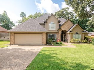 702 Chimney Rock Dr, Tyler, TX 75703