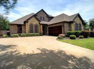 1445 Valley Crest Ct, Burleson, TX 76028