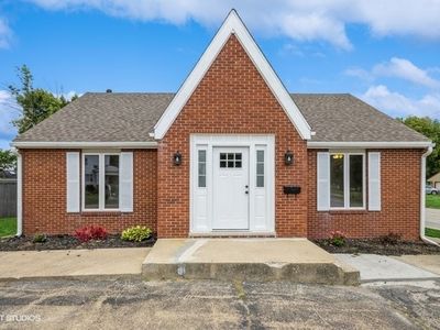 224 W Clinton Ave, Farmer City, IL, 61842