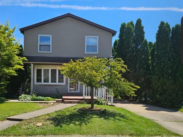 7529 W Winona St, Harwood Heights, IL 60706