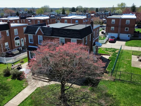 840 Bartlett St, Philadelphia, PA 19115