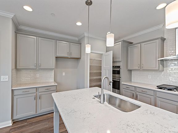 3rd image of 5737 Eldon Dr #153
