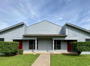 2749 Parkchester Dr, Arlington, TX 76015