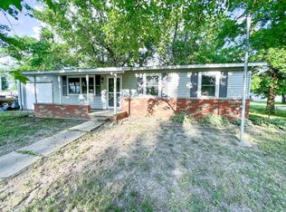 105 South St, Coffeen, IL 62017