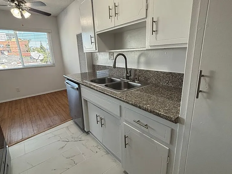 817 S. St. Andrews Pl — Photo 24