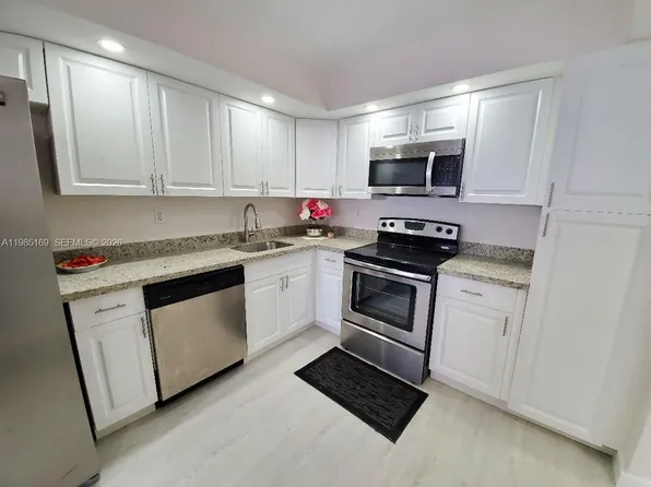 18011 Biscayne Blvd APT 503, North Miami Beach, FL 33160