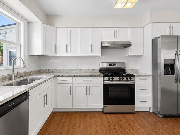5th image of 118 Summit Ave
