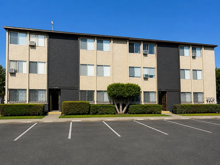 1505 S Hoover St #6 — Photo 23