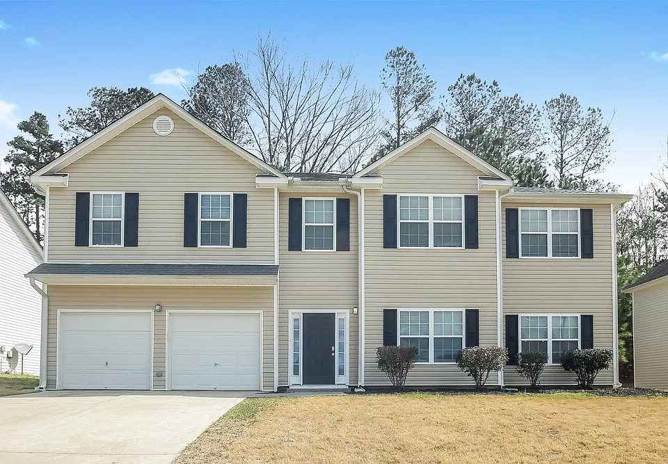 121 Holbrook Dr