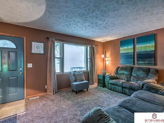 5th image of 8625 Park View Blvd