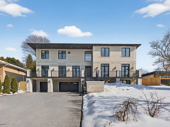 118 Laurentide Dr, Toronto, ON M3A 3E5