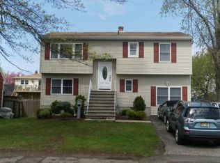 563 Heidelberg Ave, Woodbridge, NJ 07095
