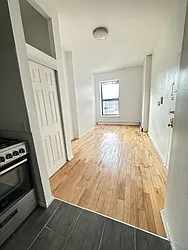 Rented by Lang Realty LLC