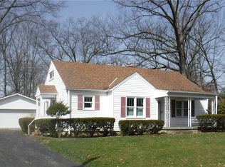 462 S Eberhart Rd, Butler, PA 16001