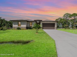 900 Lava St SE, Palm Bay, FL 32909