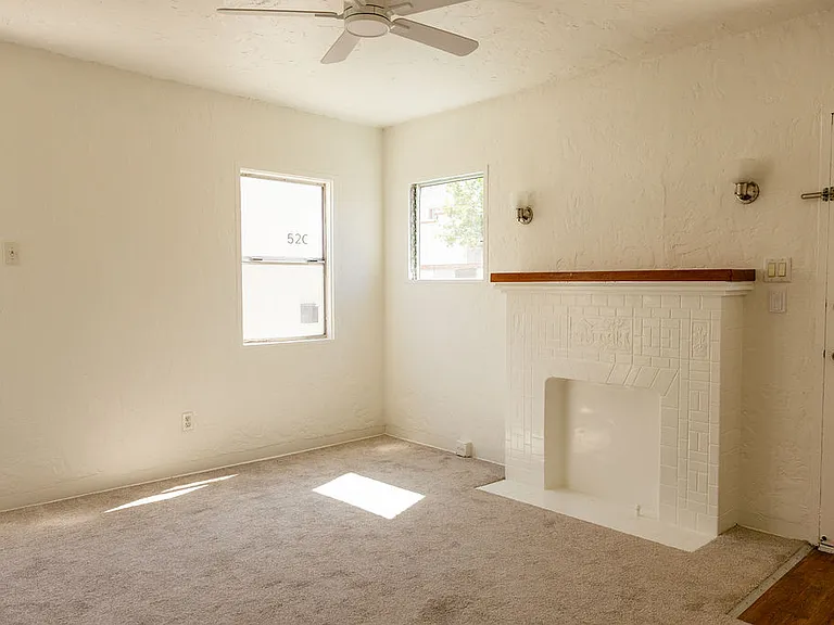 52 W Center St #B — Photo 20