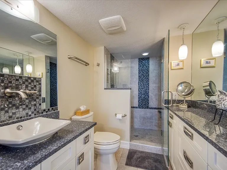 17400 Gulf Blvd #J9 — Photo 40