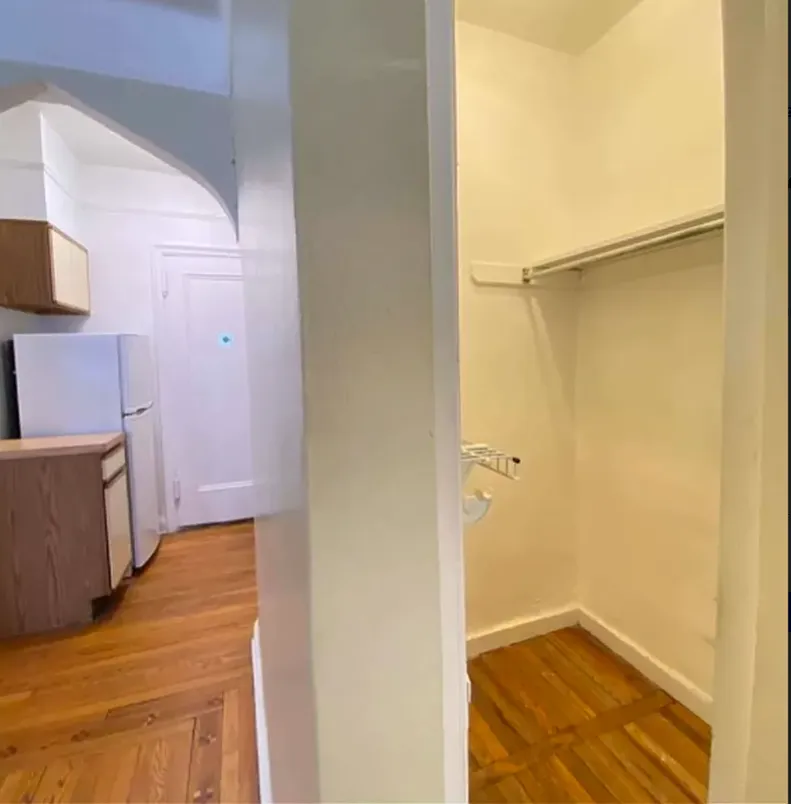 130 Bayridge Parkway — Photo 4