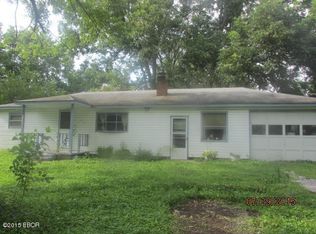 156 Butler St, Eldorado, IL 62930