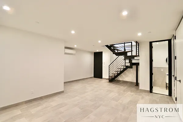 Rented by Hagstrom Management Inc | media 3