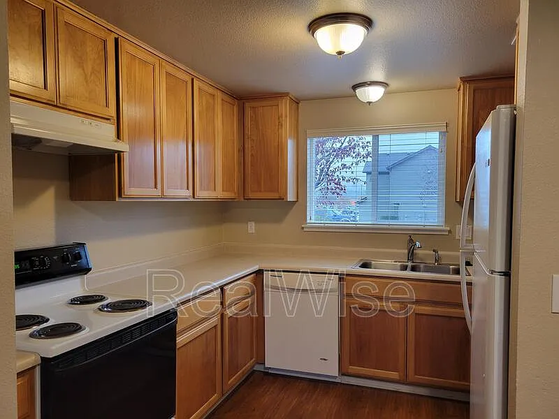 1 bed, 1.0 bath, 1000 sqft, $1,195 — Photo 4