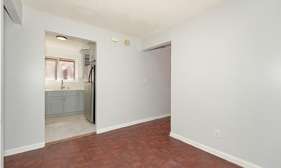 1st image of 1031 E 225th St #2