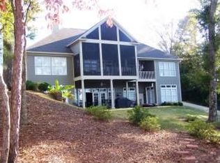 2036 River Oaks Dr, Jacksons Gap, AL 36861
