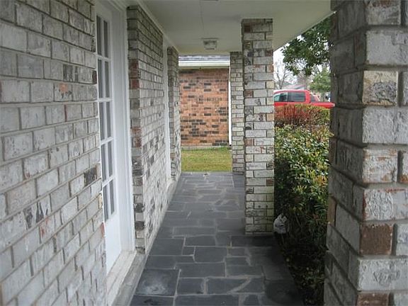 3rd image of 4248 Loire Dr
