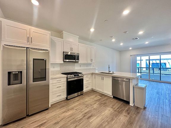 2nd image of 2055 Vela Ln #3220L