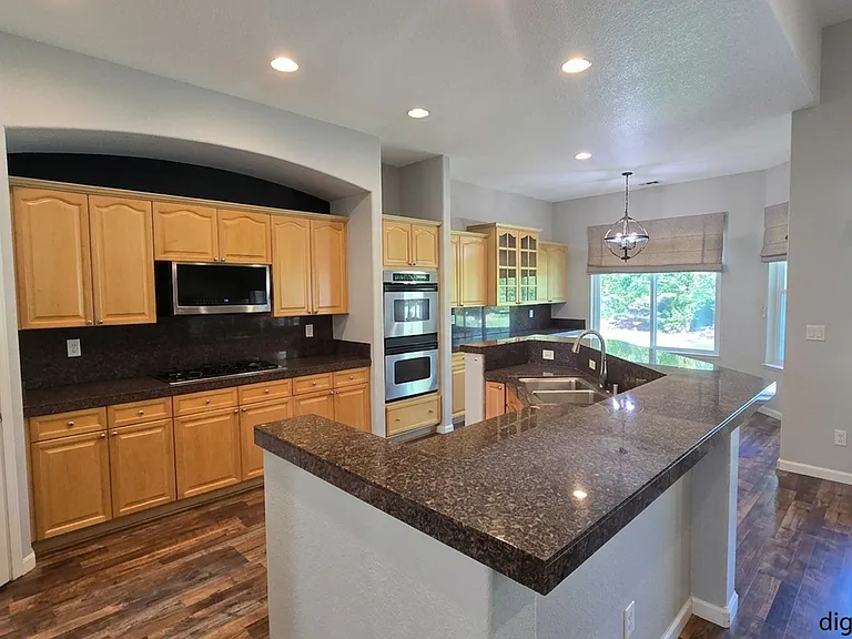 5265 N Elk River Rd — Photo 8