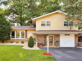 16956 Gaynelle Rd, Tinley Park, IL 60477