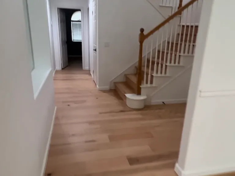604 Allison Ln — Photo 6