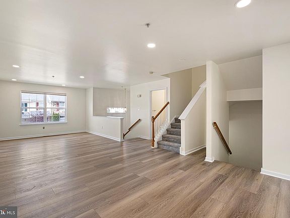 2nd image of 329 Glenn Rose Cir