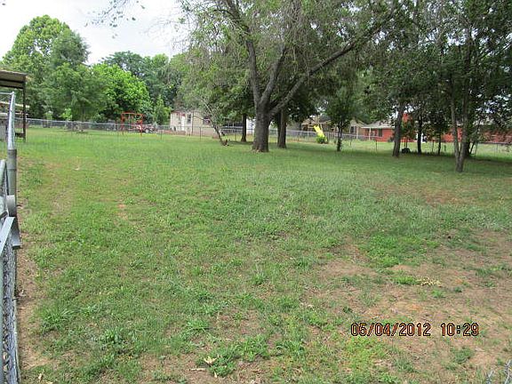 5th image of 115 Bermuda Ln
