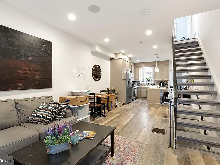1412 S Colorado St — Photo 3