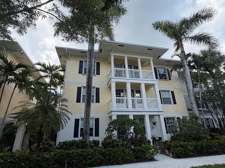 275 Murcia Dr #208 — Photo 88