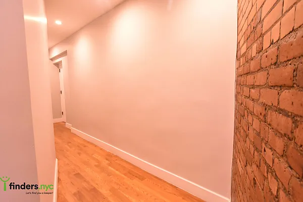 Rented by Clove Realty LLC | media 15